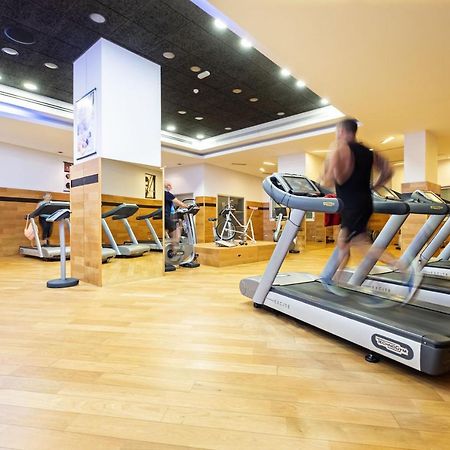 Hotel Envia Almeria Spa & Golf Aguadulce  Dış mekan fotoğraf A treadmill in a gym