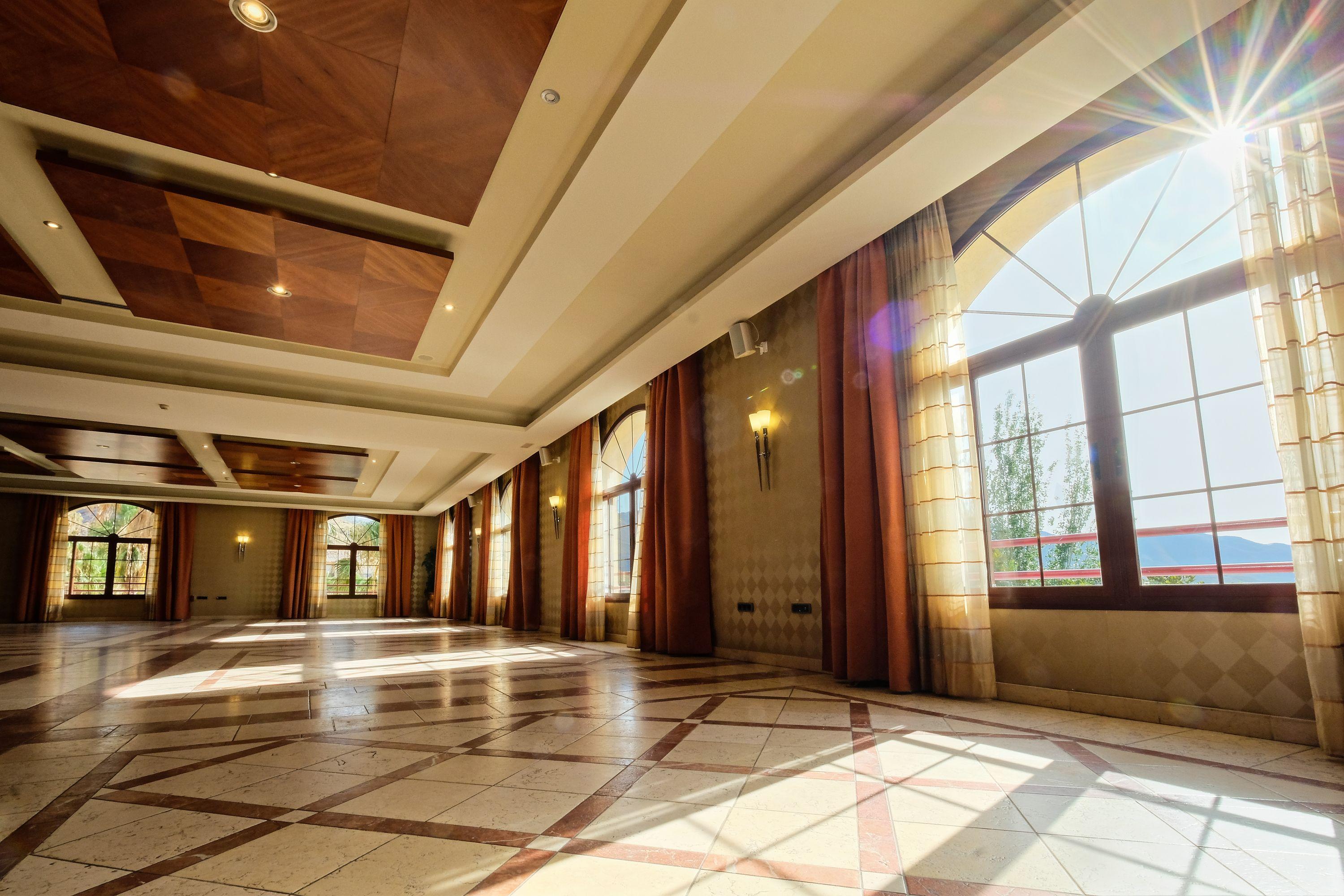 Hotel Envia Almeria Spa & Golf Aguadulce  Dış mekan fotoğraf Interior of the library