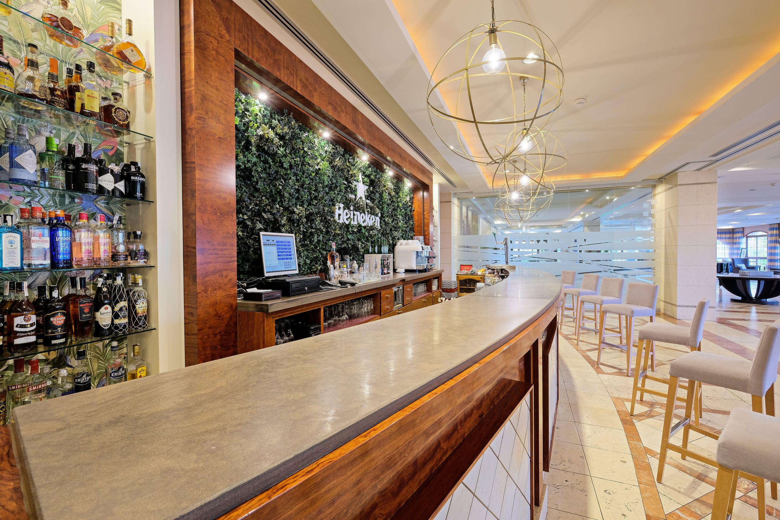 Hotel Envia Almeria Spa & Golf Aguadulce  Dış mekan fotoğraf The bar at the lounge