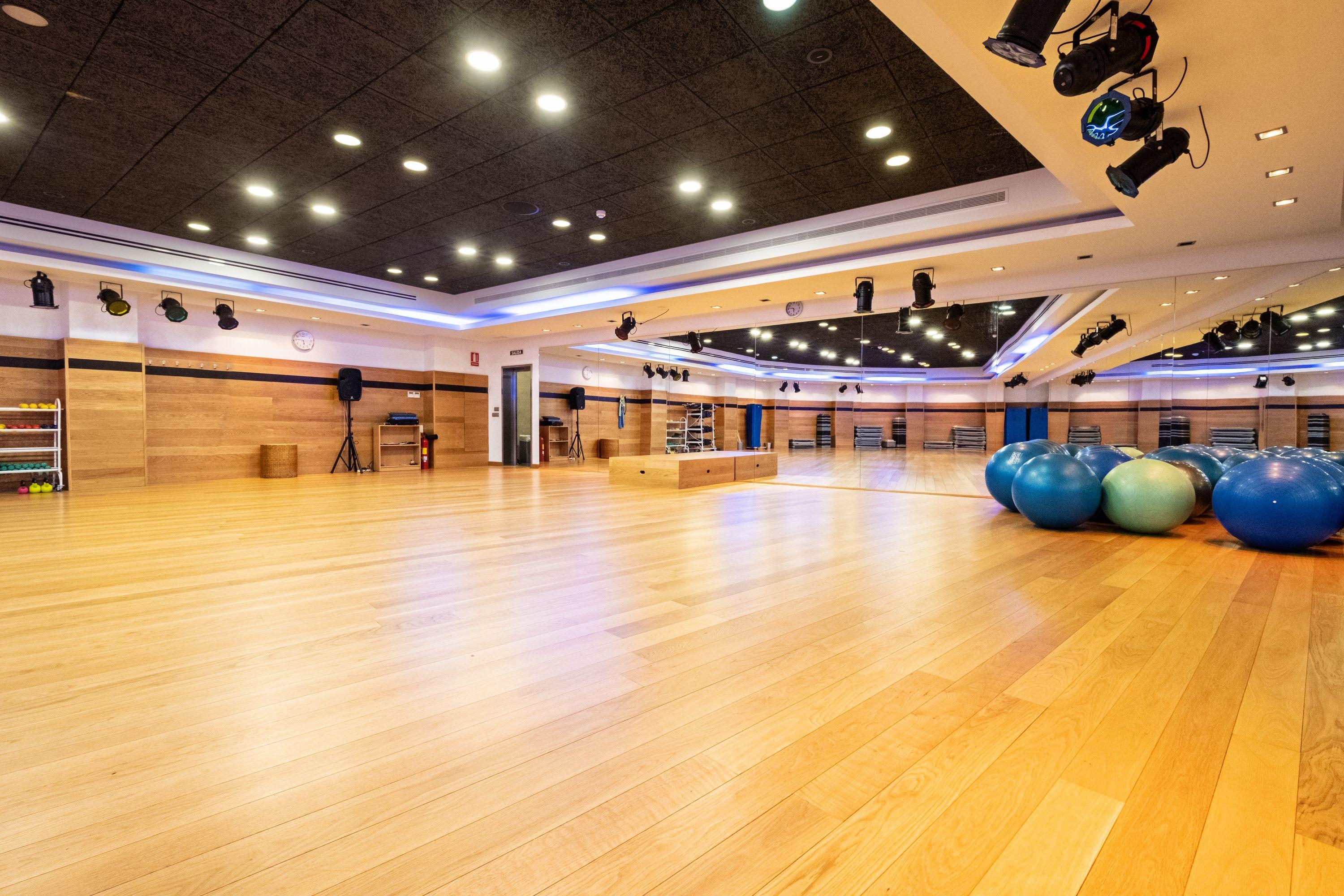 Hotel Envia Almeria Spa & Golf Aguadulce  Dış mekan fotoğraf The Dance Studio